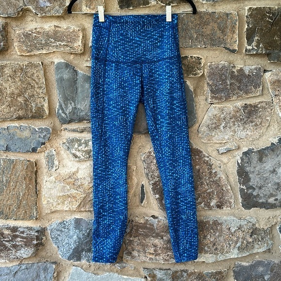 Lululemon Pure Practice Pant Samba Snake Kayak Blue Hero Blue / Hero Blue Size 4 - Picture 1 of 7